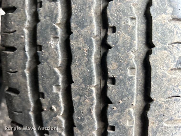 image for item EG1500 2015 Isuzu  NPR box truck