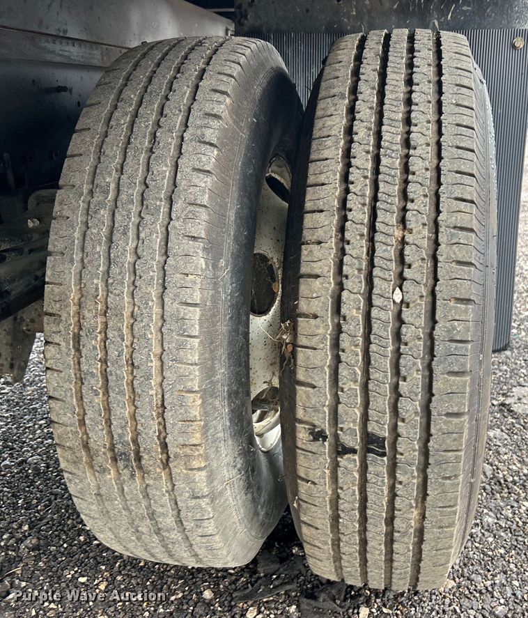 image for item EG1500 2015 Isuzu  NPR box truck