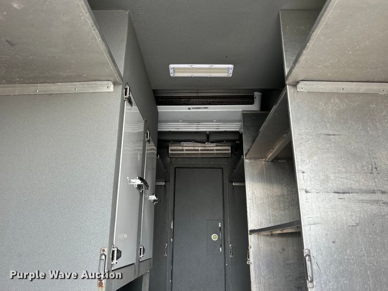 image for item EG1513 2018 Freightliner  MT45 delivery truck