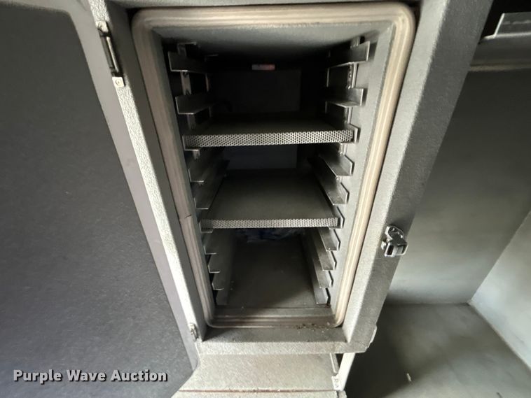 image for item EG1513 2018 Freightliner  MT45 delivery truck