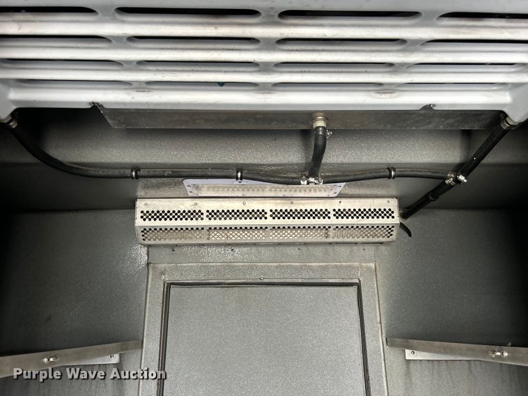 image for item EG1513 2018 Freightliner  MT45 delivery truck