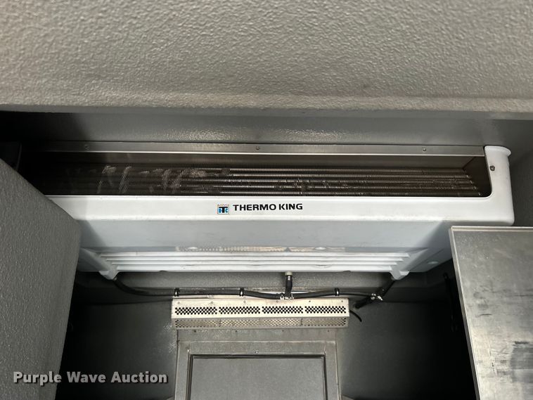 image for item EG1513 2018 Freightliner  MT45 delivery truck