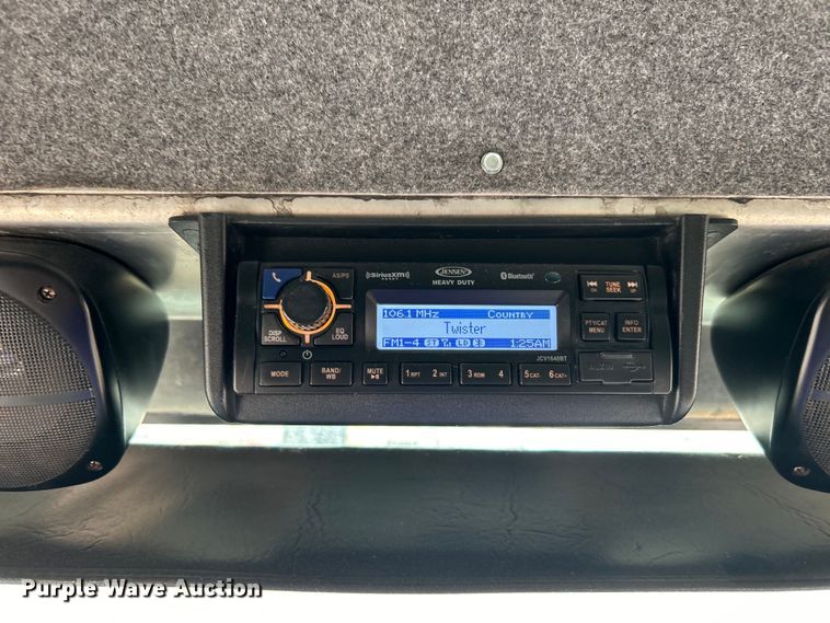 image for item EG1513 2018 Freightliner  MT45 delivery truck