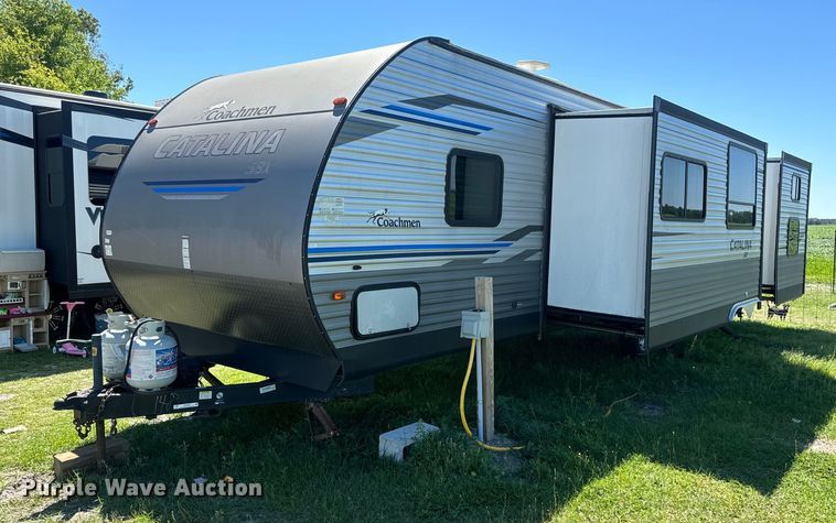 image for item EH5426 2019 Forest River Coachmen Catalina camper