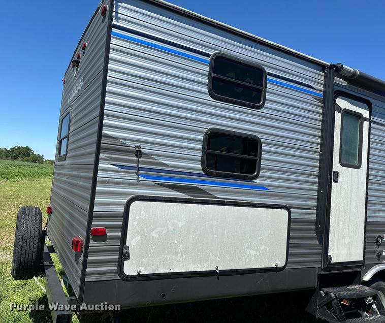image for item EH5426 2019 Forest River Coachmen Catalina camper