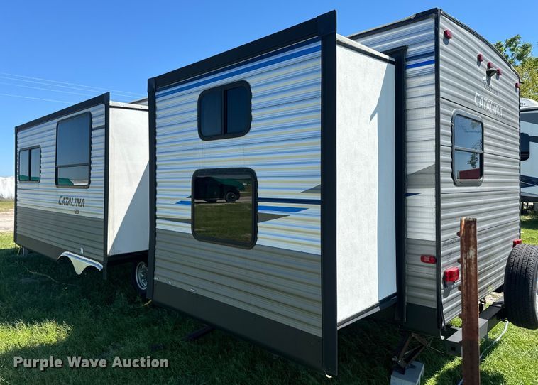 image for item EH5426 2019 Forest River Coachmen Catalina camper