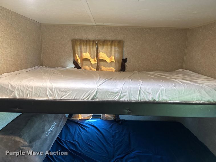 image for item EH5426 2019 Forest River Coachmen Catalina camper