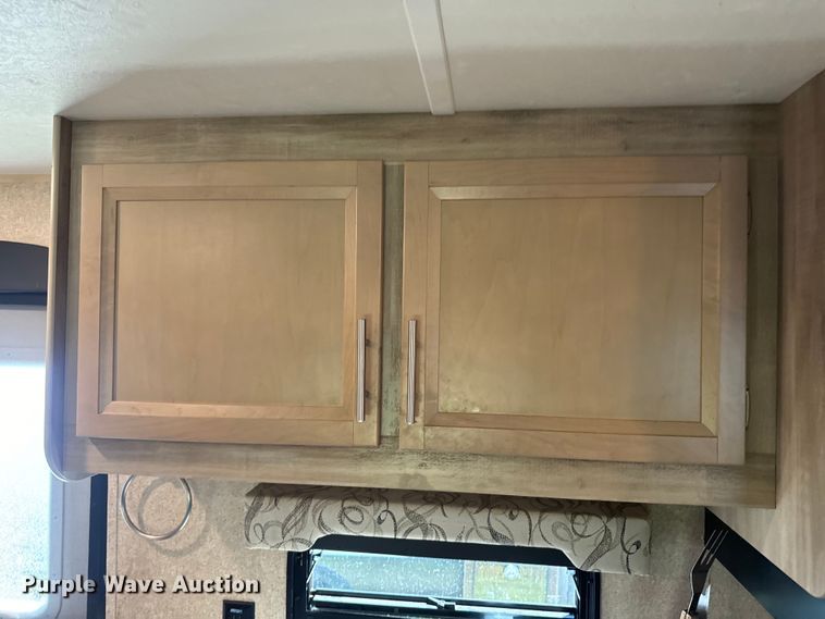 image for item EH5426 2019 Forest River Coachmen Catalina camper