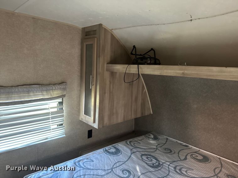 image for item EH5426 2019 Forest River Coachmen Catalina camper