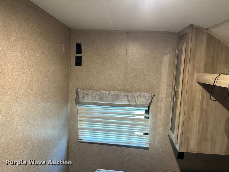 image for item EH5426 2019 Forest River Coachmen Catalina camper