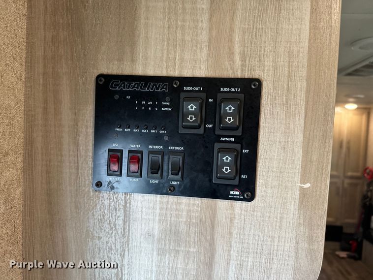 image for item EH5426 2019 Forest River Coachmen Catalina camper