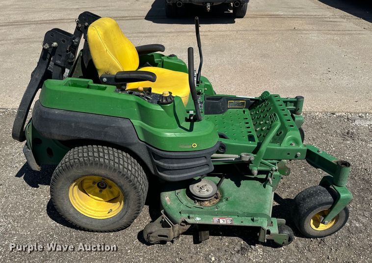 image for item EH5474 John Deere Z820A ZTR lawn mower