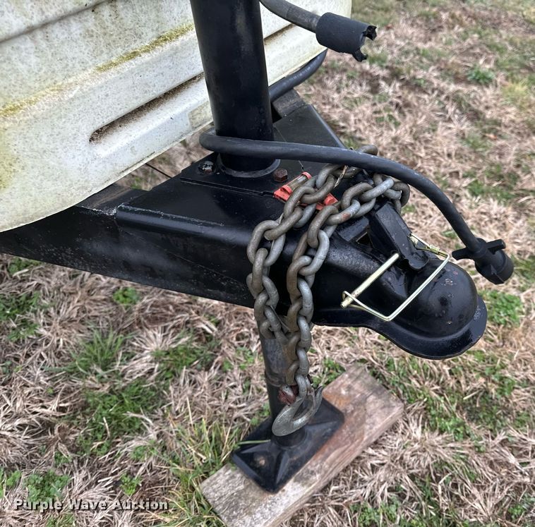 image for item EH6571 2001 Nomad camper