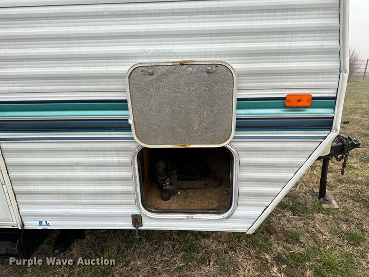 image for item EH6571 2001 Nomad camper