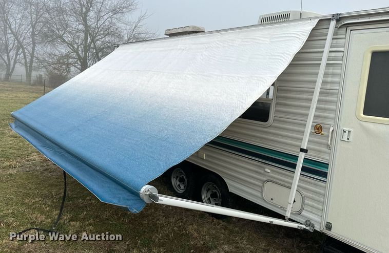 image for item EH6571 2001 Nomad camper