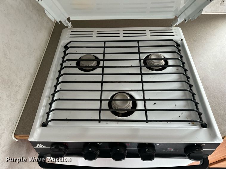 image for item EH6571 2001 Nomad camper