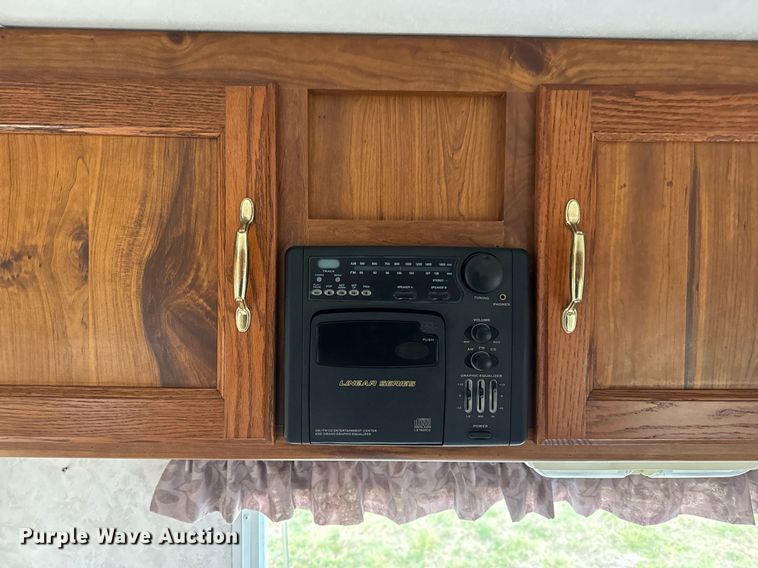 image for item EH6571 2001 Nomad camper