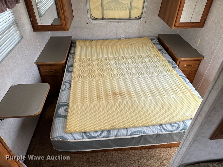 image for item EH6571 2001 Nomad camper