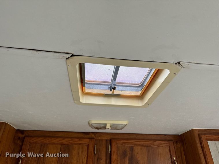 image for item EH6571 2001 Nomad camper