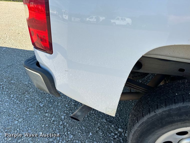 image for item EH6652 2012 Chevrolet Silverado 1500 pickup truck