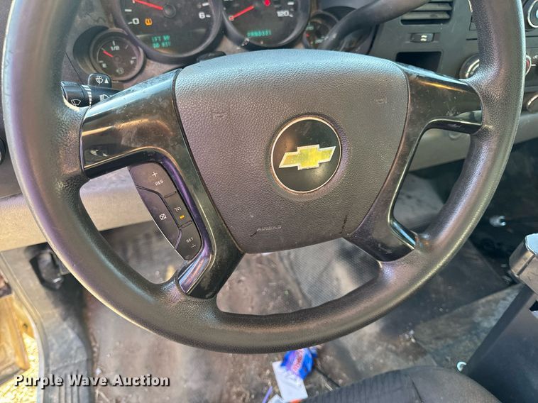 image for item EH6652 2012 Chevrolet Silverado 1500 pickup truck