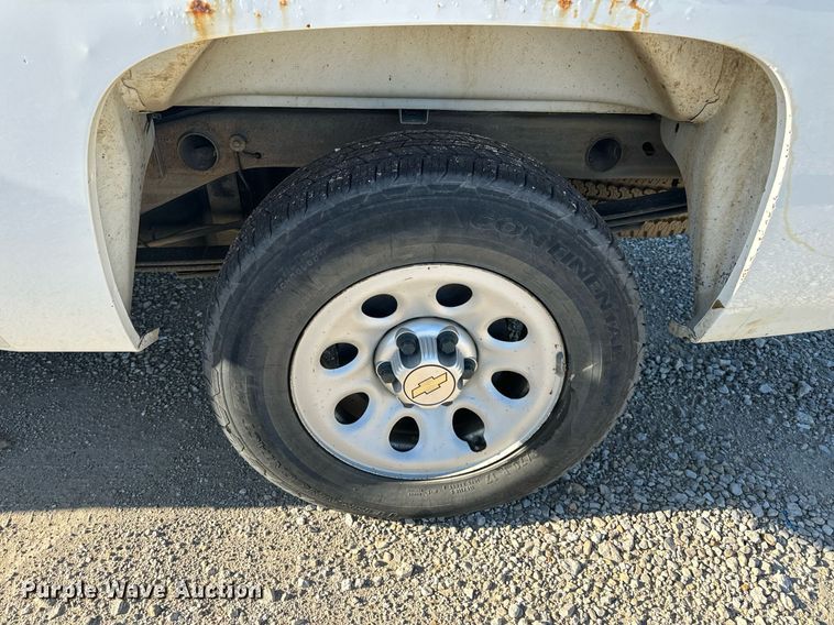 image for item EH6652 2012 Chevrolet Silverado 1500 pickup truck