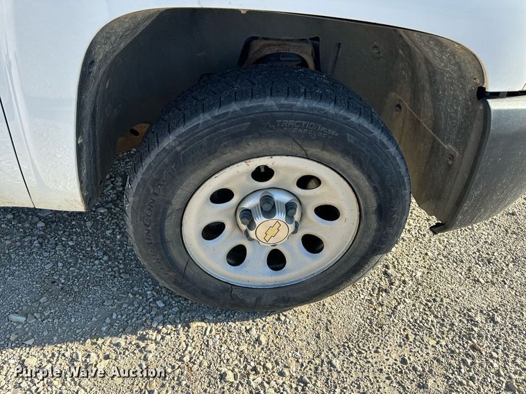 image for item EH6652 2012 Chevrolet Silverado 1500 pickup truck