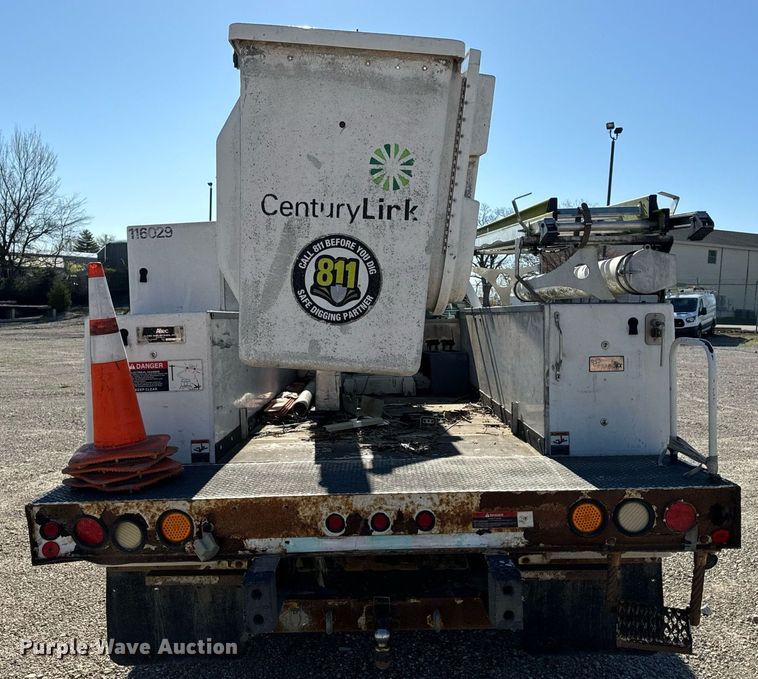 image for item EH6653 2011 Ford F450 Super Duty XL bucket truck