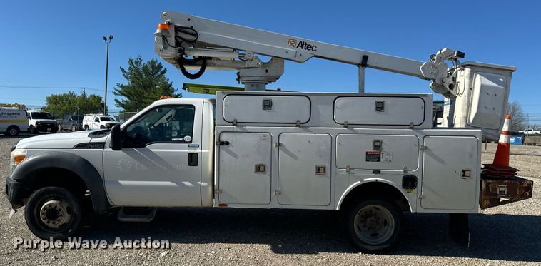 image for item EH6653 2011 Ford F450 Super Duty XL bucket truck
