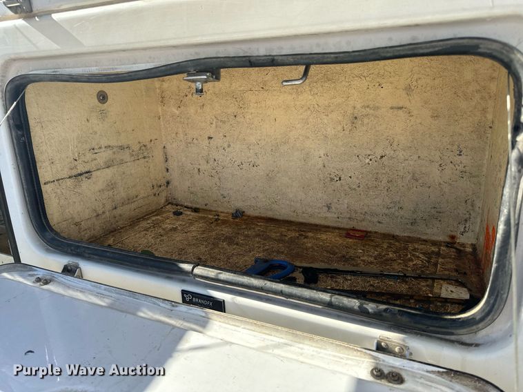 image for item EH6653 2011 Ford F450 Super Duty XL bucket truck