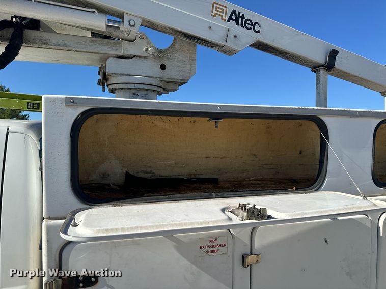 image for item EH6653 2011 Ford F450 Super Duty XL bucket truck