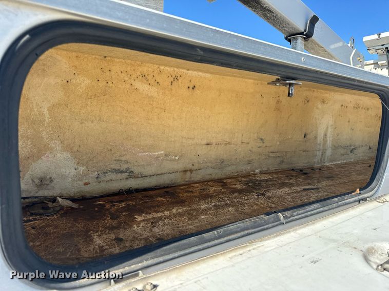 image for item EH6653 2011 Ford F450 Super Duty XL bucket truck