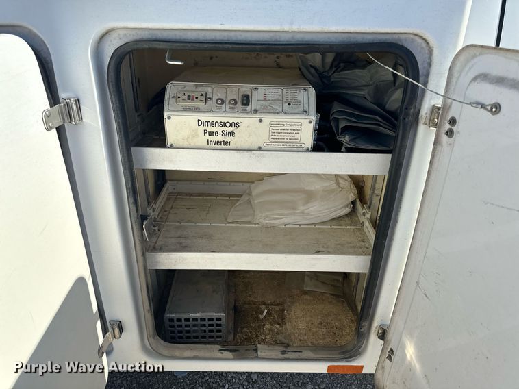 image for item EH6653 2011 Ford F450 Super Duty XL bucket truck