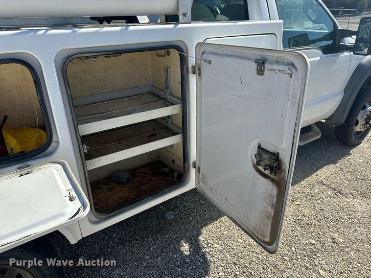 image for item EH6653 2011 Ford F450 Super Duty XL bucket truck