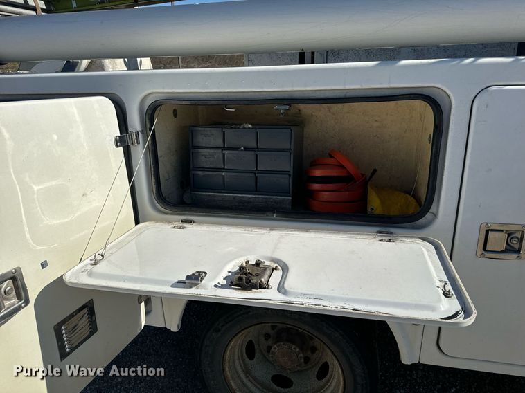 image for item EH6653 2011 Ford F450 Super Duty XL bucket truck