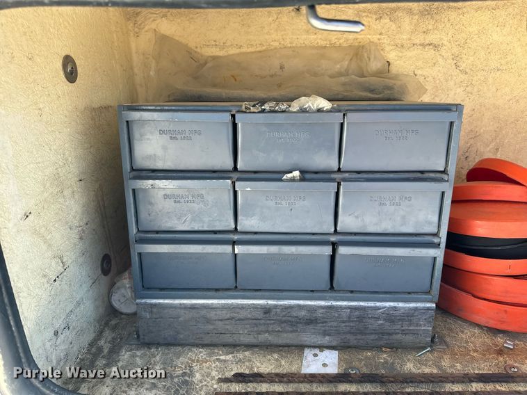 image for item EH6653 2011 Ford F450 Super Duty XL bucket truck