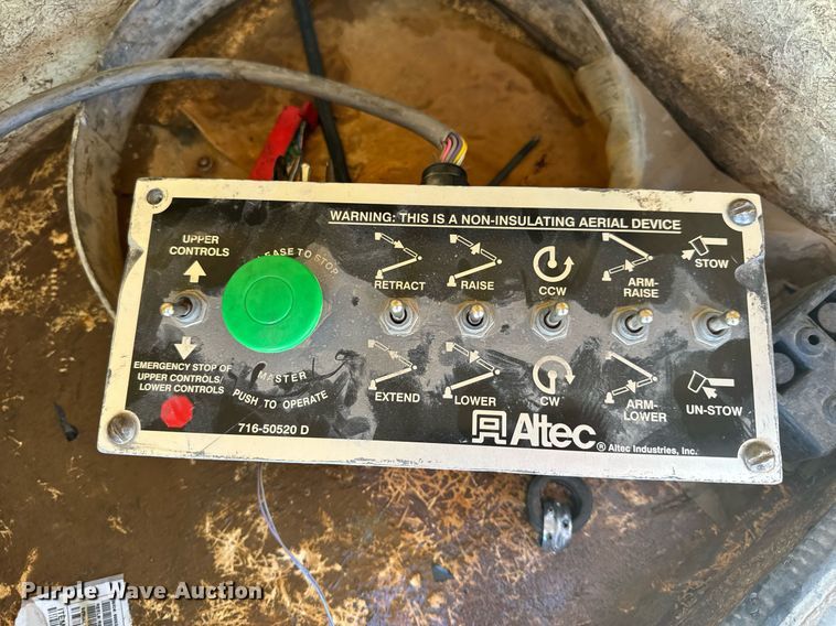 image for item EH6653 2011 Ford F450 Super Duty XL bucket truck