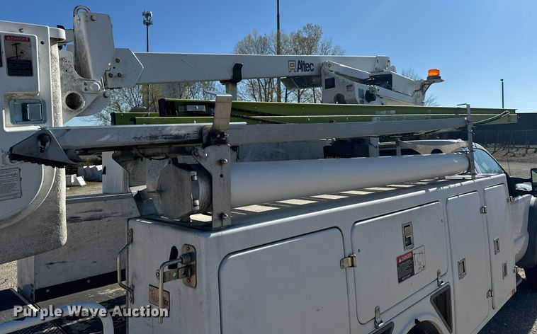 image for item EH6653 2011 Ford F450 Super Duty XL bucket truck