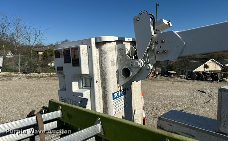 image for item EH6653 2011 Ford F450 Super Duty XL bucket truck