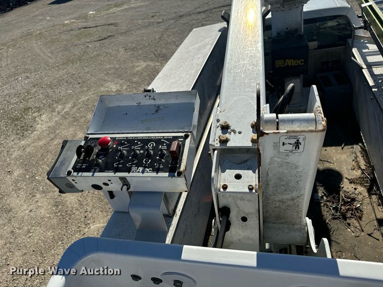 image for item EH6653 2011 Ford F450 Super Duty XL bucket truck