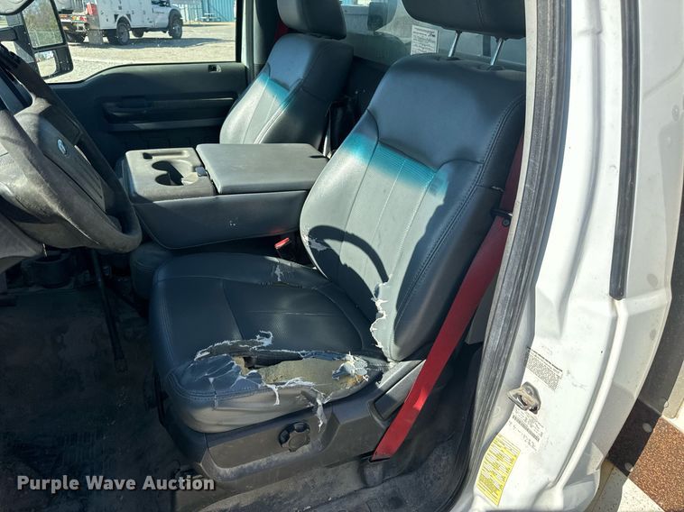 image for item EH6653 2011 Ford F450 Super Duty XL bucket truck