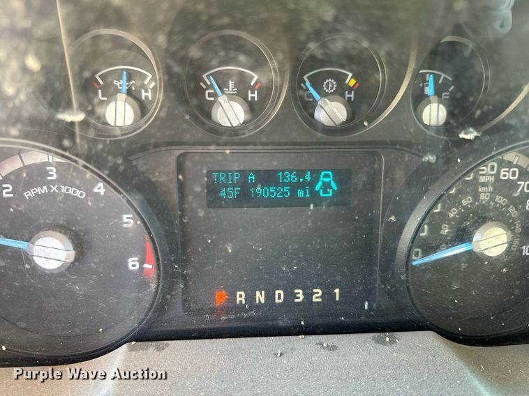 image for item EH6653 2011 Ford F450 Super Duty XL bucket truck