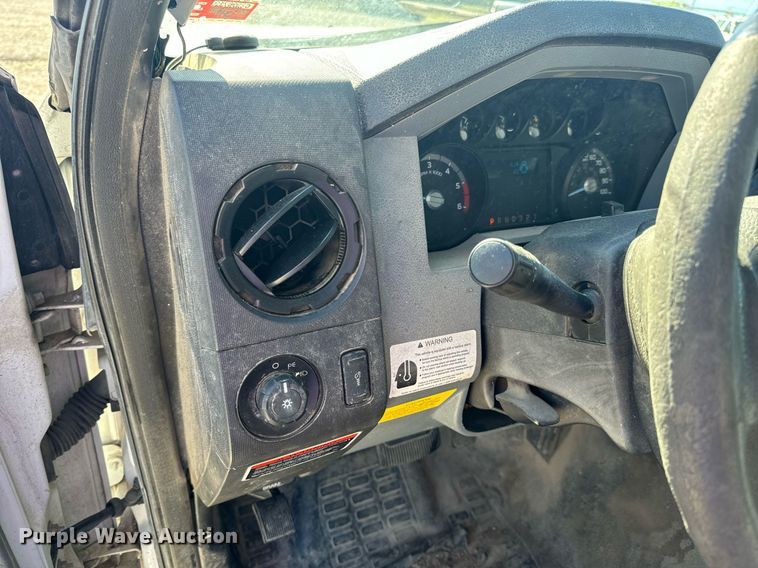 image for item EH6653 2011 Ford F450 Super Duty XL bucket truck