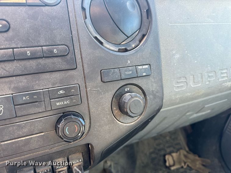 image for item EH6653 2011 Ford F450 Super Duty XL bucket truck