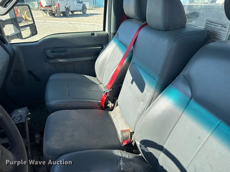 image for item EH6653 2011 Ford F450 Super Duty XL bucket truck