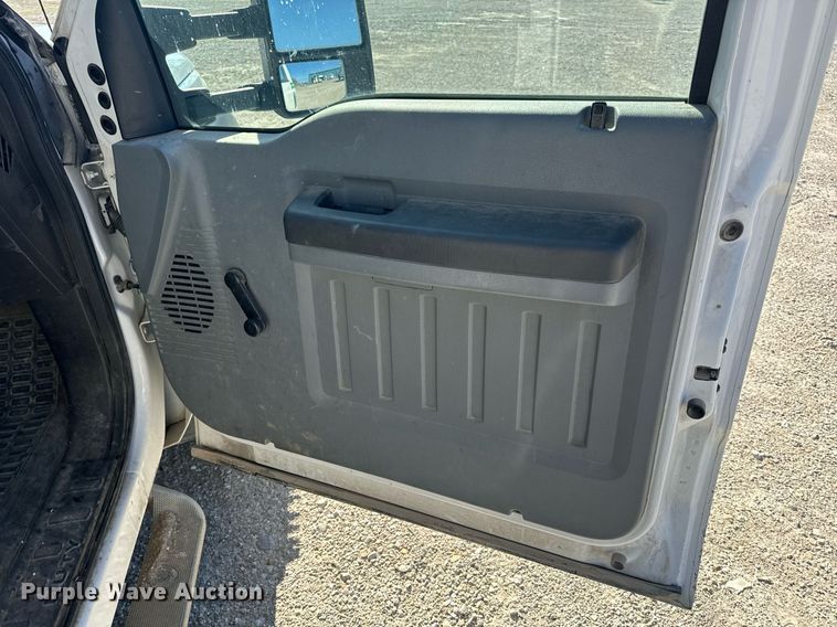 image for item EH6653 2011 Ford F450 Super Duty XL bucket truck