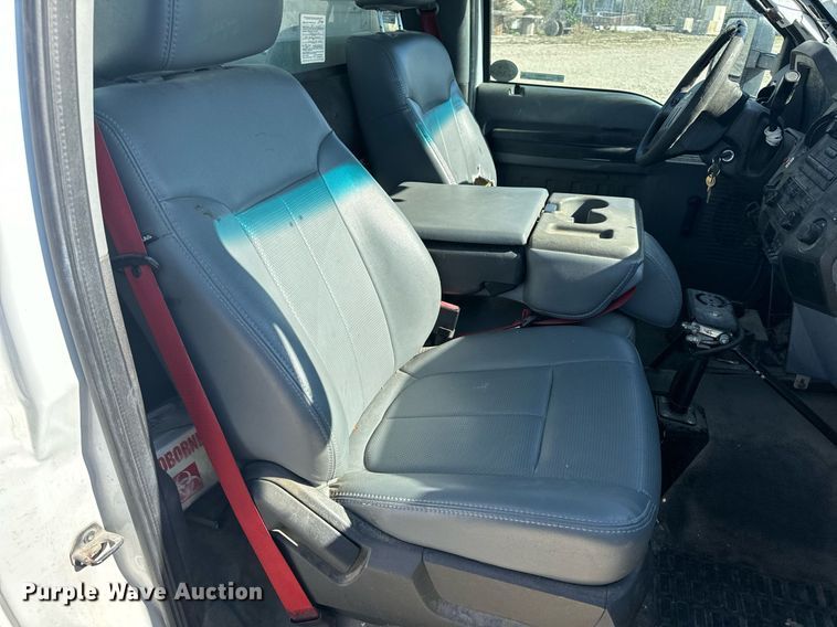 image for item EH6653 2011 Ford F450 Super Duty XL bucket truck