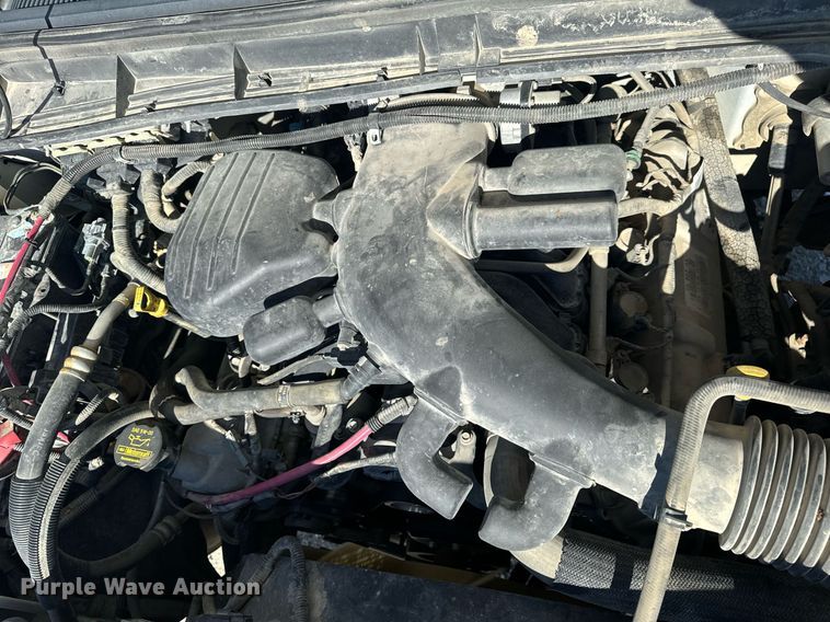 image for item EH6653 2011 Ford F450 Super Duty XL bucket truck