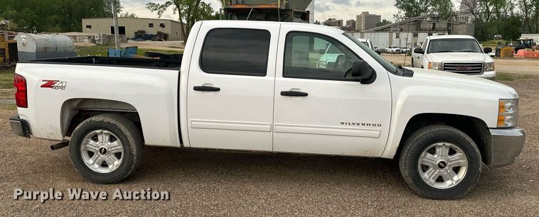 image for item EH6674 2012 Chevrolet Silverado 1500 Crew Cab pickup truck