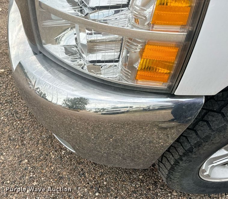 image for item EH6674 2012 Chevrolet Silverado 1500 Crew Cab pickup truck